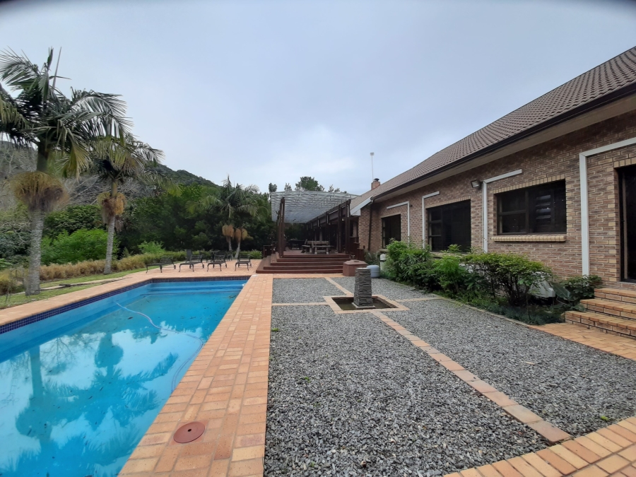 5 Bedroom Property for Sale in Abbotsford Eastern Cape